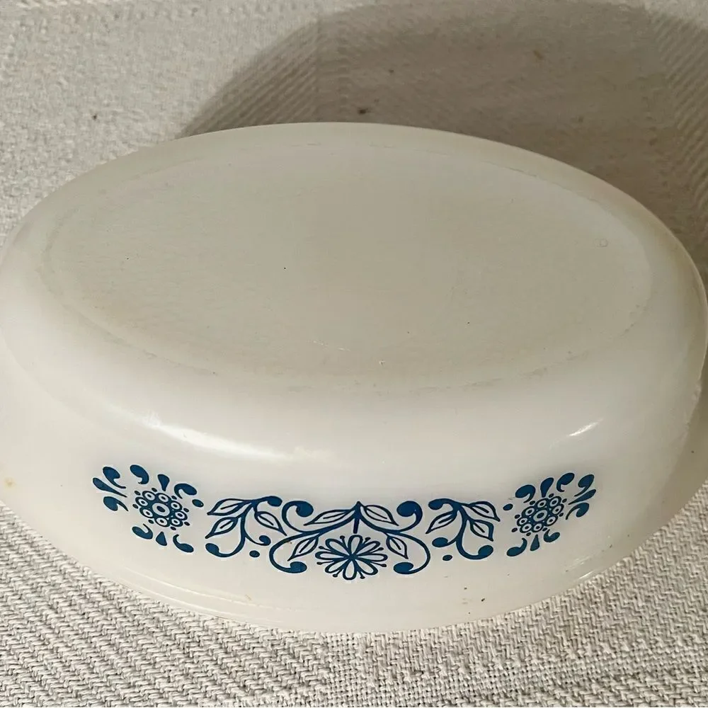 Glasbake 1 Qt Oval Casserole w/ Blue Daisy Floral Design.Used As Prop On TV Show